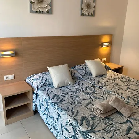 Apartman Tokyo - Modern With Parking & Swimming Pool