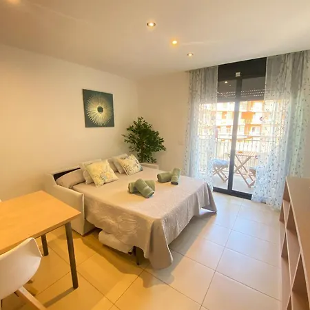 Apartman Tokyo - Modern With Parking & Swimming Pool