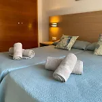 Tokyo - Modern With Parking & Swimming Pool