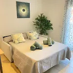 Apartment Tokyo - Modern With Parking & Swimming Pool *