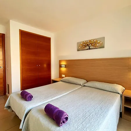 Tokyo - Modern With Parking & Swimming Pool Apartman *