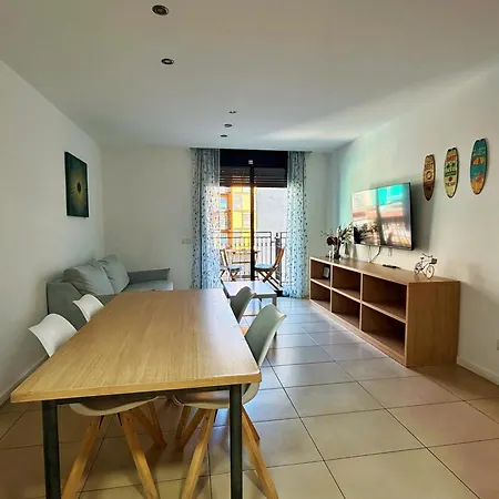 Apartman Tokyo - Modern With Parking & Swimming Pool