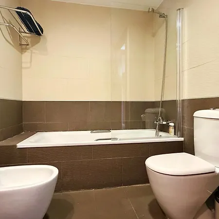 Apartman Tokyo - Modern With Parking & Swimming Pool Lloret de Mar