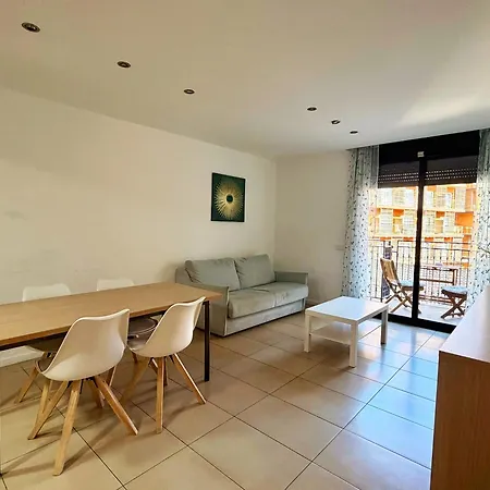Apartman Tokyo - Modern With Parking & Swimming Pool Lloret de Mar