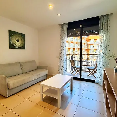 Tokyo - Modern With Parking & Swimming Pool Apartman
