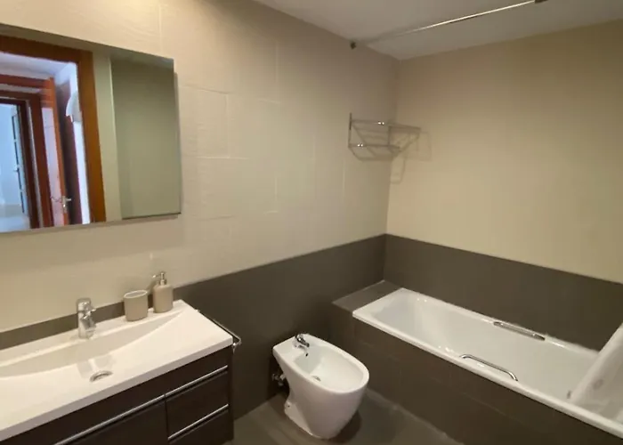 Apartment Tokyo - Modern With Parking & Swimming Pool