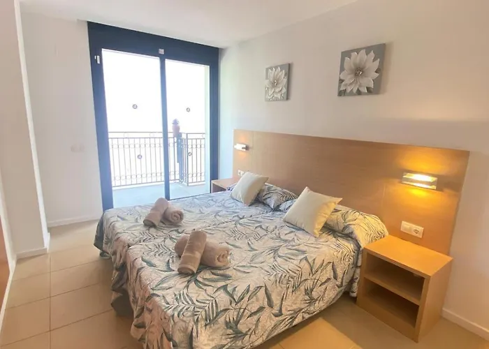 Apartment Tokyo - Modern With Parking & Swimming Pool